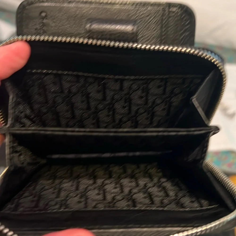 FLASH SALE🔥🔥PRISTINE💗 DIOR SPECIAL EDITION “REMOVE BEFORE FLIGHT WALLET”💗💗💗